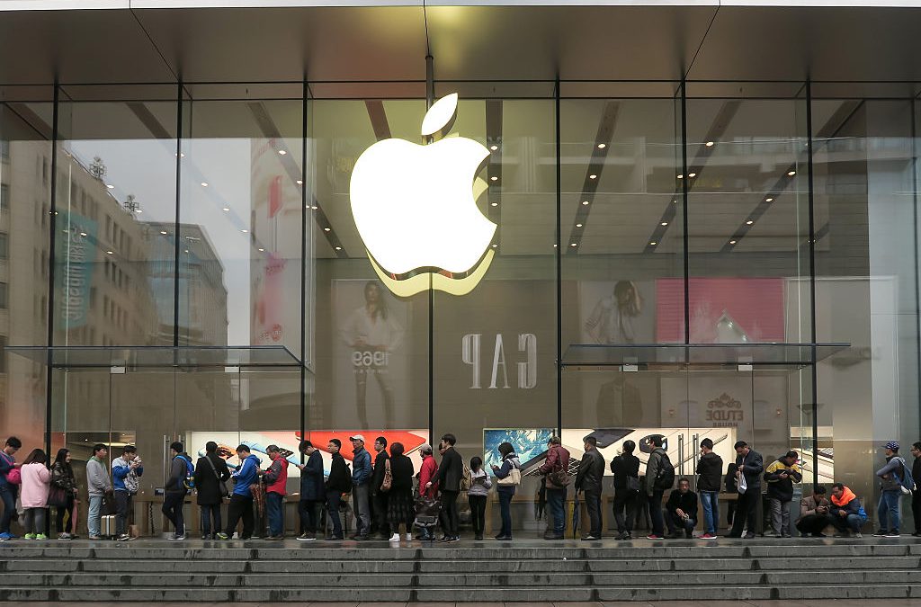 apple store reno reopening