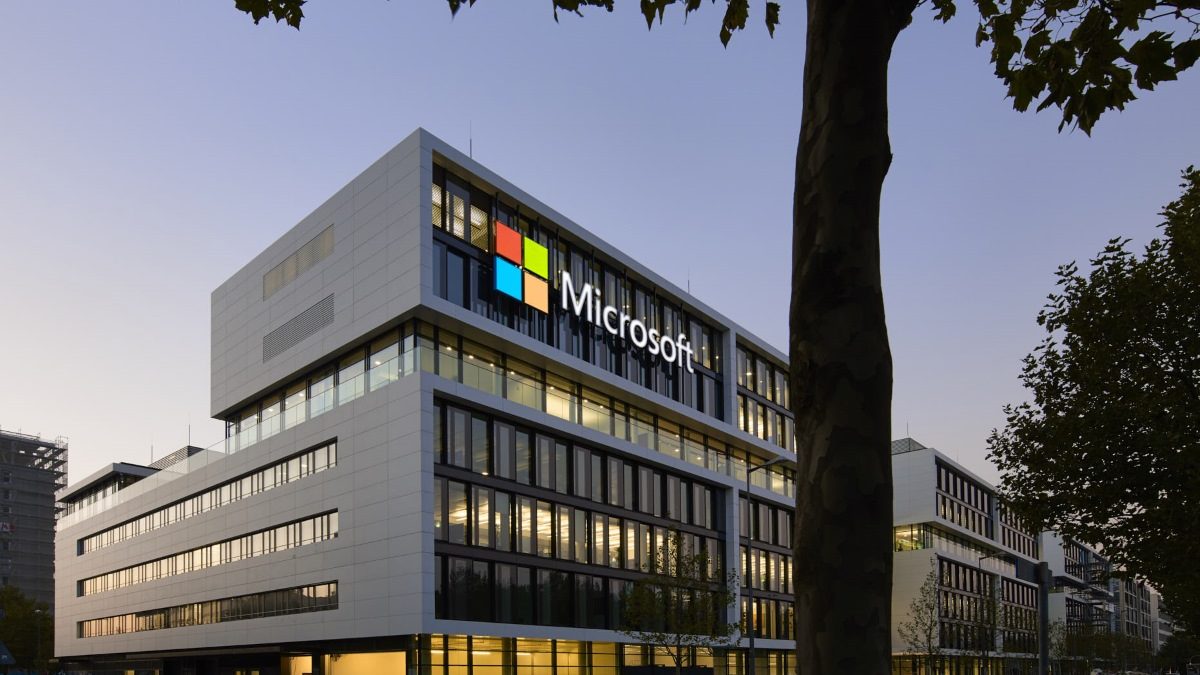 Microsoft Teams, Outlook Suffer Major Outage In India