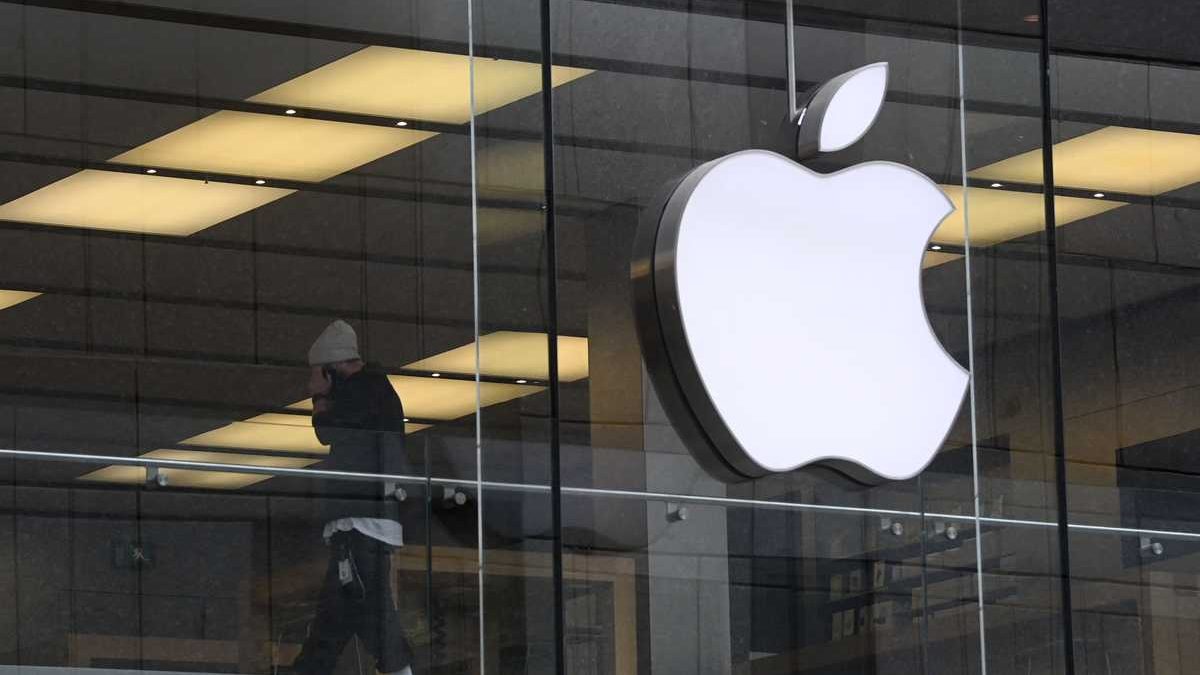 Apple Unveils New Education, Awareness Efforts On Data Privacy Day