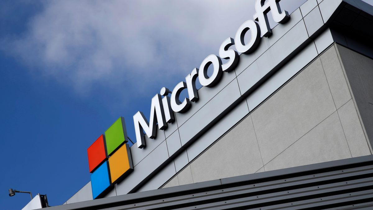 Microsoft Logs Slowest Quarter Growth In 6 Years, Pc Sales Nosedive